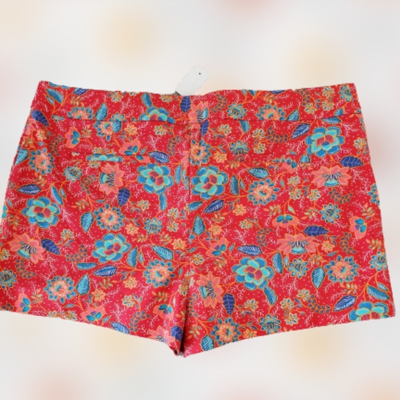 LOFT floral mid rise tailored shorts, 43", red - Picture 6 of 11